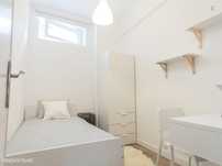 578871 - Quarto com cama de solteiro em...