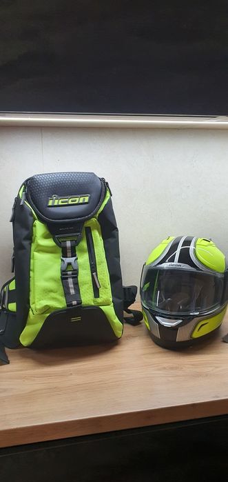 Мотошолом+рюкзак (комплект ICON Alliance)