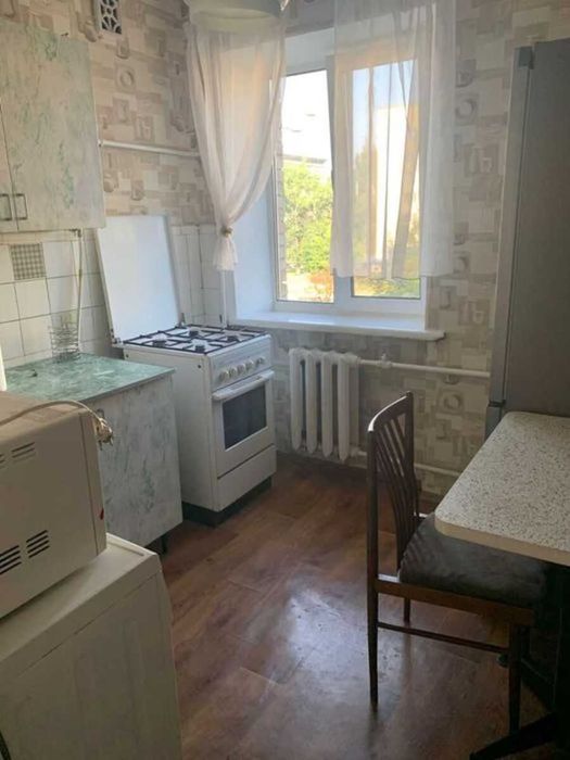 Продаж 2 кв  м. Чернігівська Каденюка 13 ТРК Проспект
