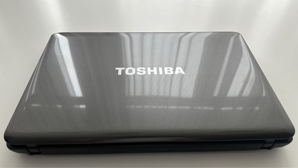 Ноутбук Toshiba Satellite L655