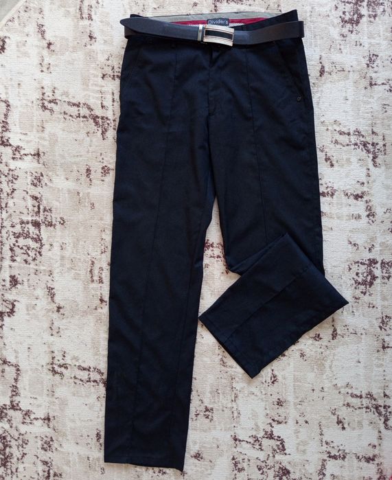 Класичні штани в ідеальному стані