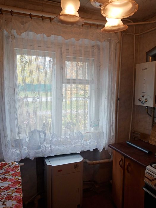 продам 3-х кімнатну квартиру в м.Заводське  Полтавськоі обл.