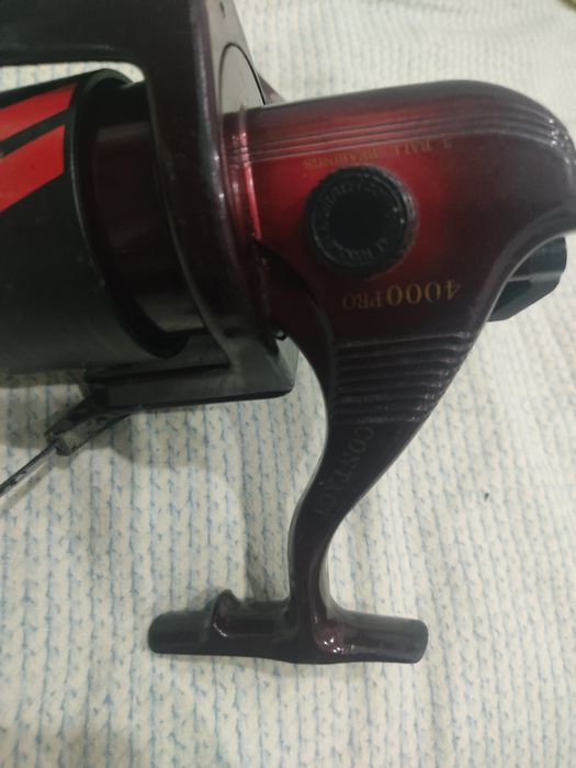 Dois carretos de pesca