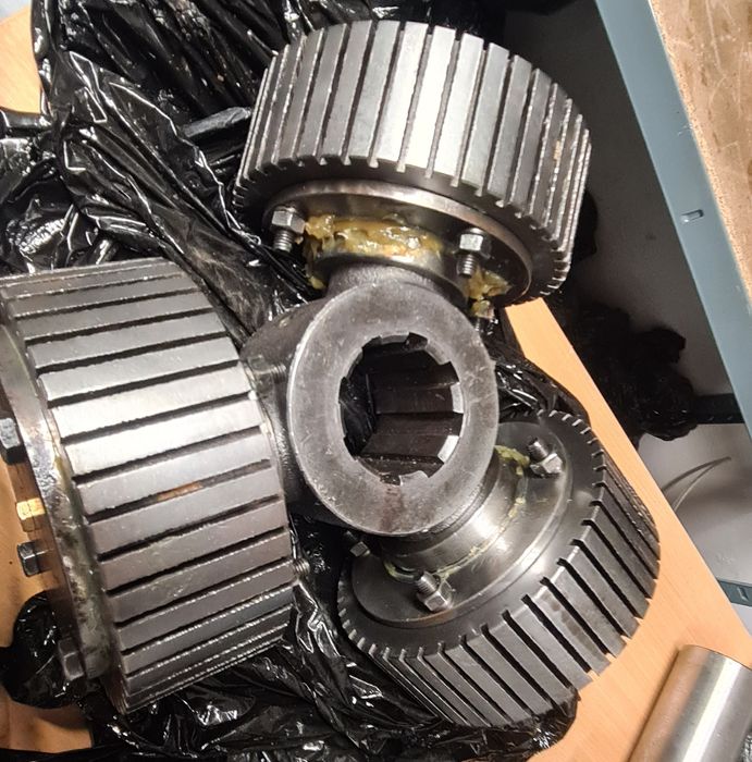 Rolki do Peleciarki MKL 335 22kW 22-3 Rolki okładziny peleciarka 335