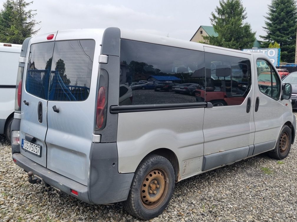 Opel Vivaro *6 osobowy*1.9 100km*6biegów2003*USZKODZONY*