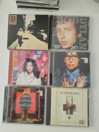 Discos CD de vários tipos de música estrangeira e nacional