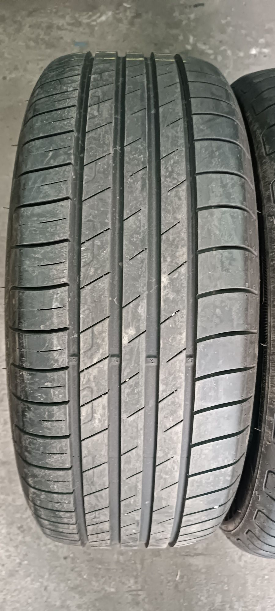 Opony letnie Goodyear 225/55/17 Jarbet #X117