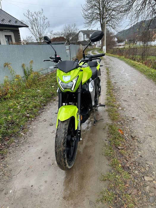 Продам мотоцикл Lifan SR 220