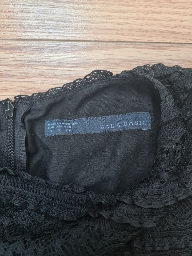 Sukienka czarna koronkowa, Zara, rozmiar S