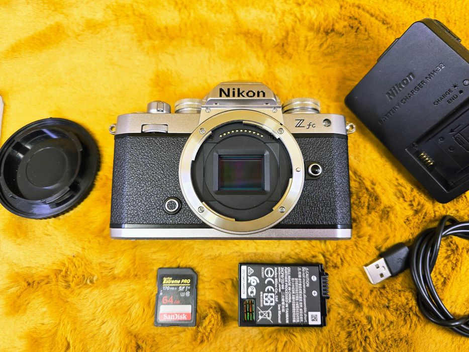 !РЕТРО-ДИЗАЙН! Nikon Z fc боді -- 8842 кадри --