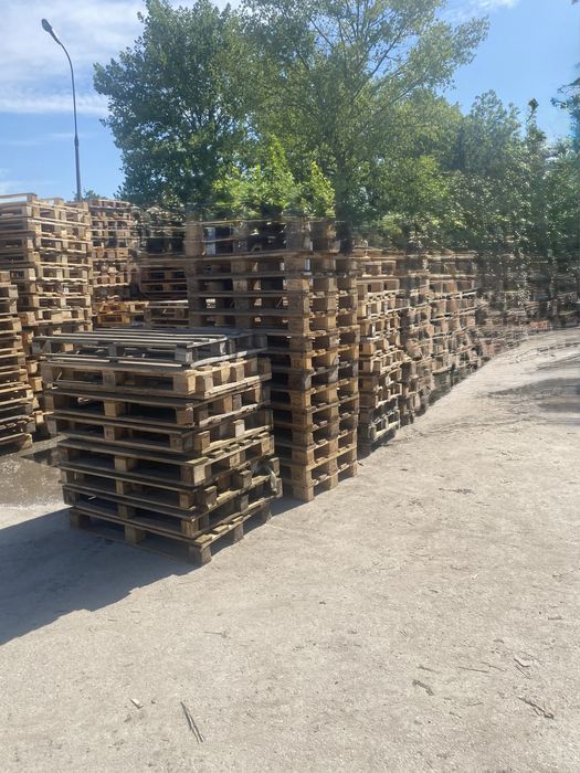 Oddam uszkodzone palety przemysłowe