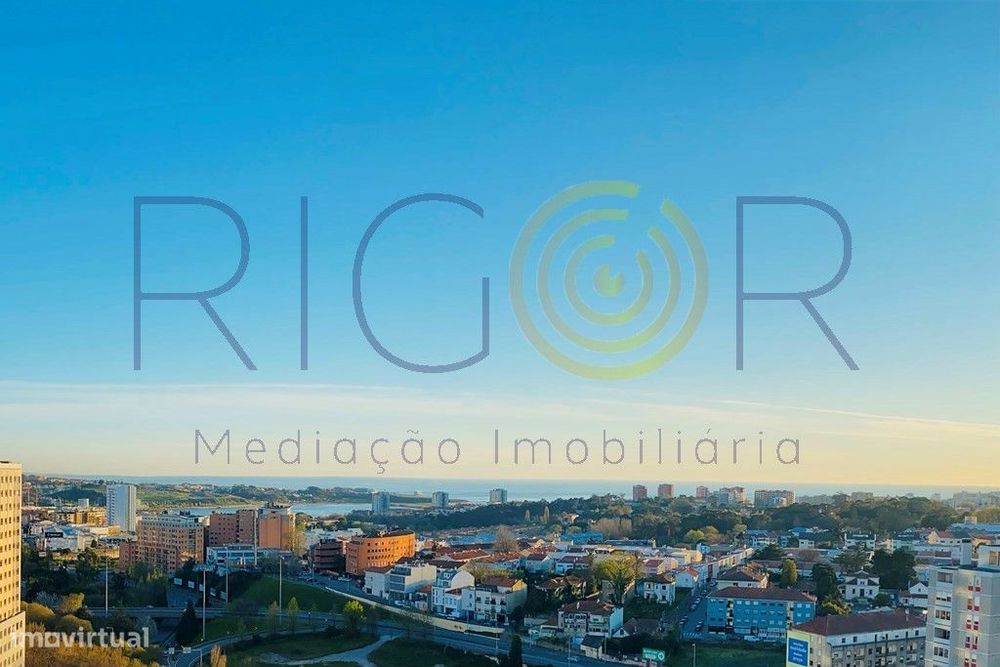Apartamento T3 Renovado à Av. Boavista