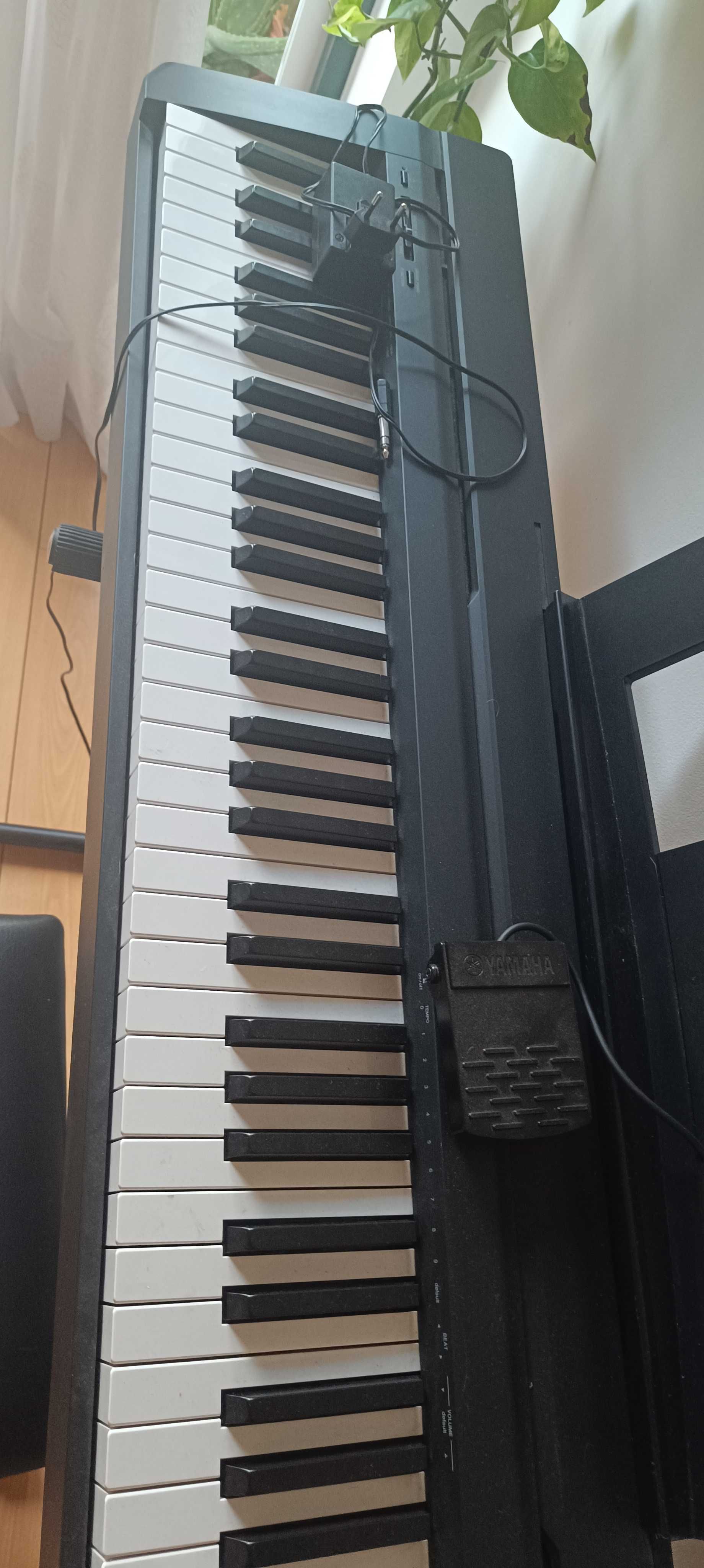 Piano Com muito pouco uso