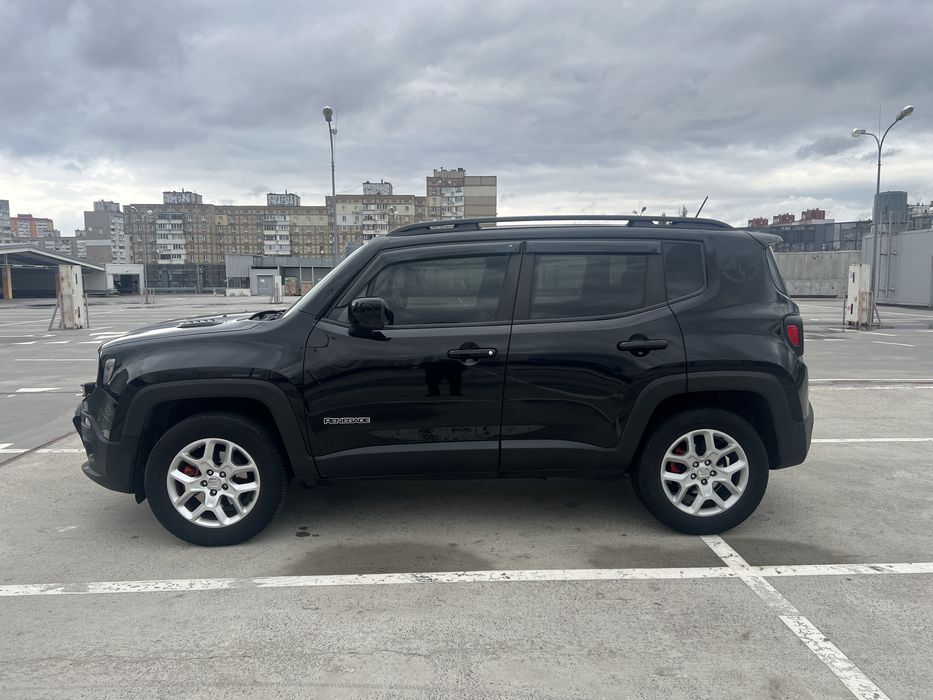 Продам Jeep Renegade Latitude 2016