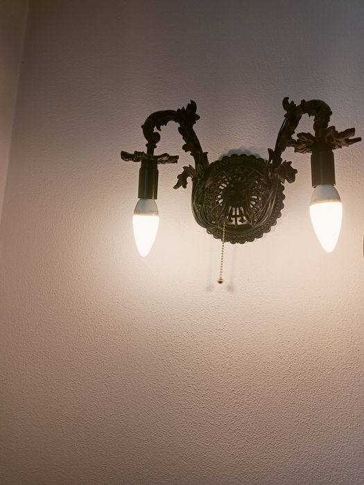 Żyrandol z mosiądzu