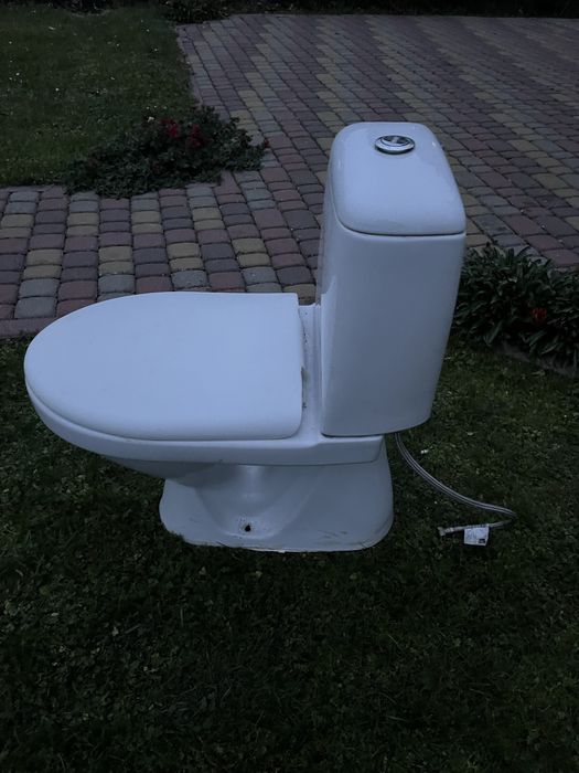 Унітаз вживаний церсаніт