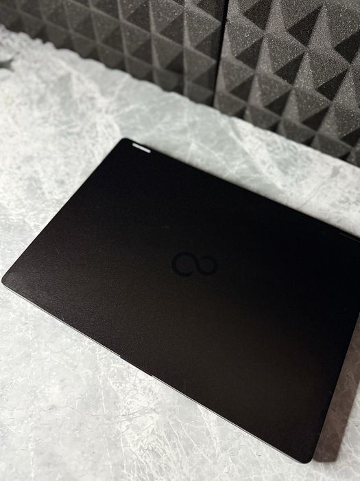 Сенсорний Ігровий Ноутбук Fujitsu / intel i5-Gen 7 / DDR4 8GB