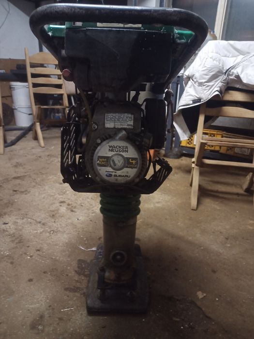 Wacker Bs50-4s skoczek zagęszczarka stopa