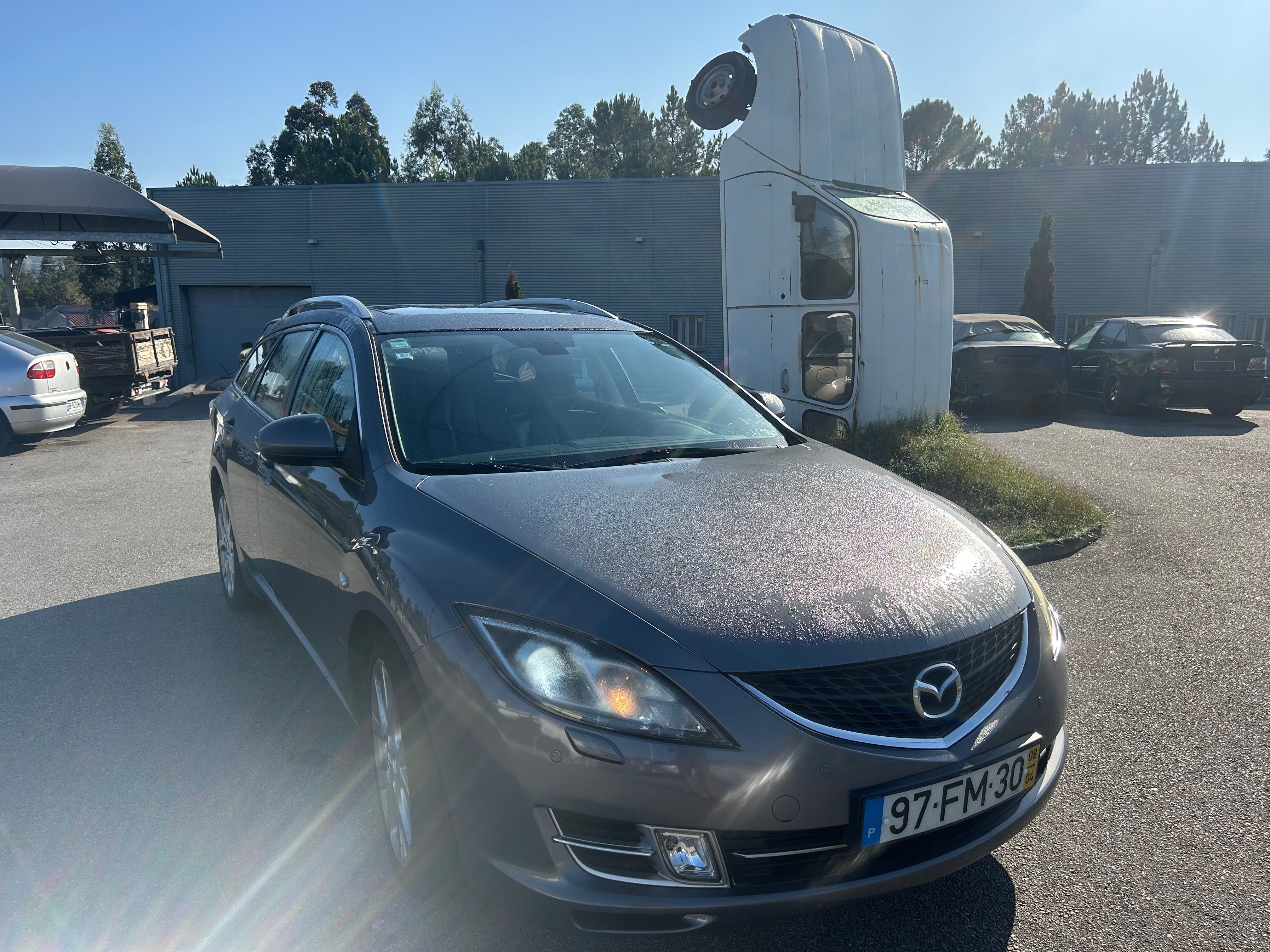 Mazda 6 em bom estado