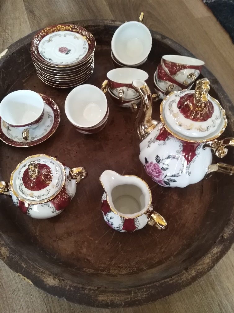 Conjuntos de chá e café semi novos
