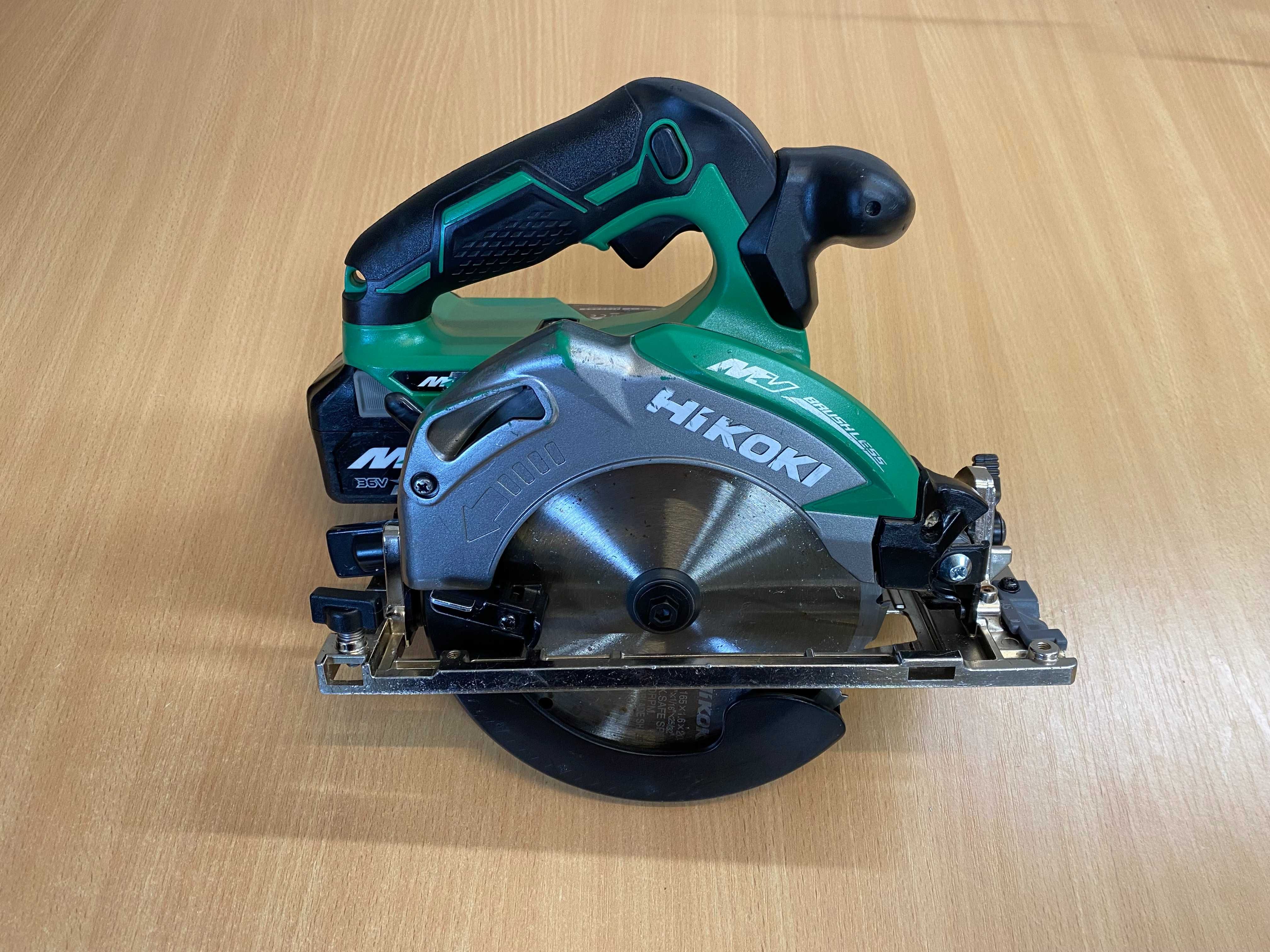 Pilarka piła tarczowa HIKOKI C3606DA + aku Multivolt Brushless 07.2022