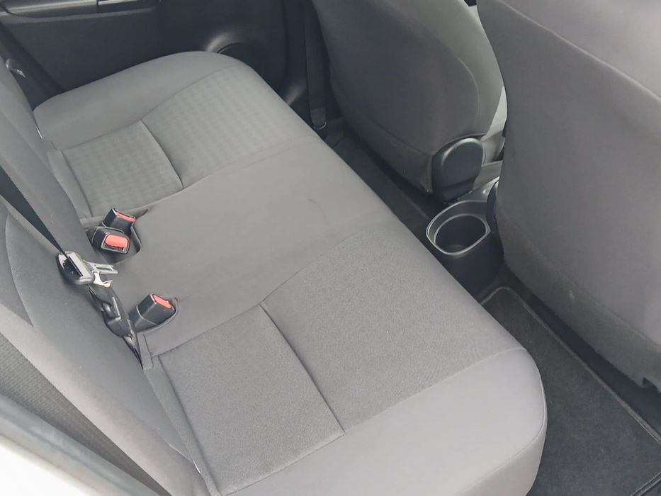 Toyota Yaris 1,5 HYBRID automat 5 drzwi niski przebieg serwisowana