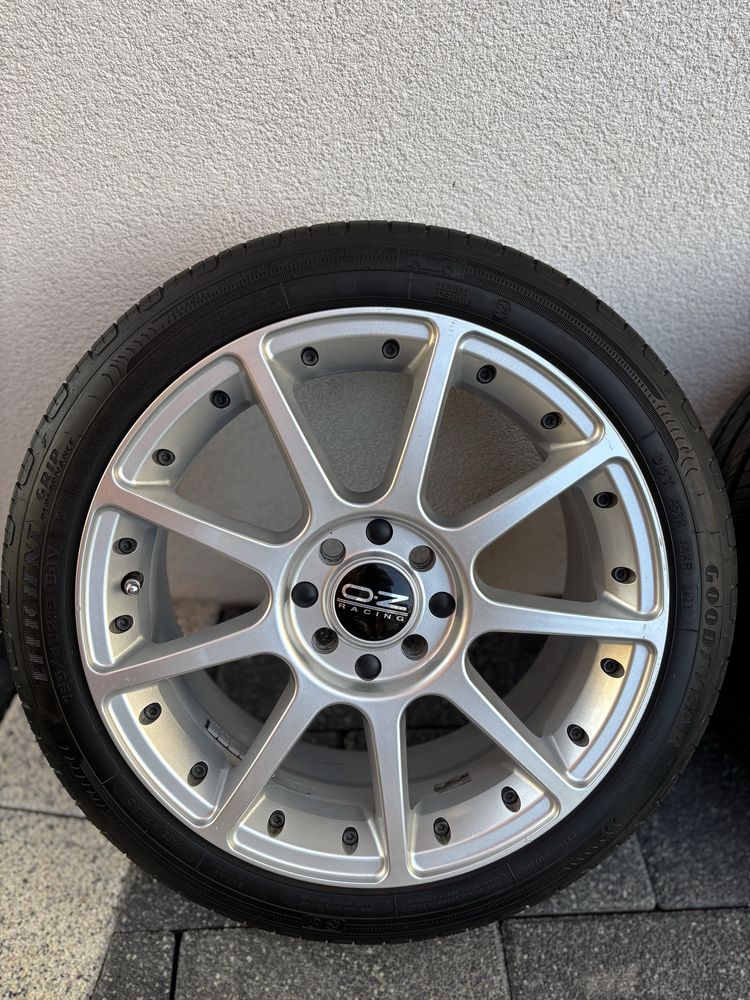 Felgi 4x100 16x7J ET45  opony GoodYear