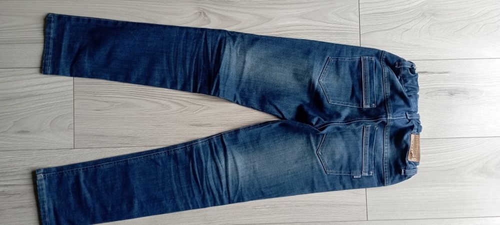 Dżinsy chłopiece 146