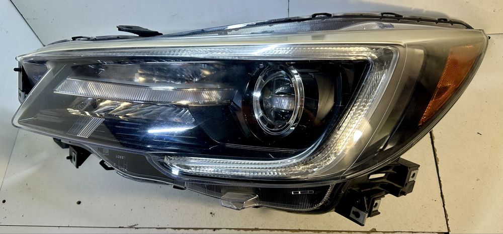 Фара левая Subaru Outback Legacy USA full led 2018, 2019