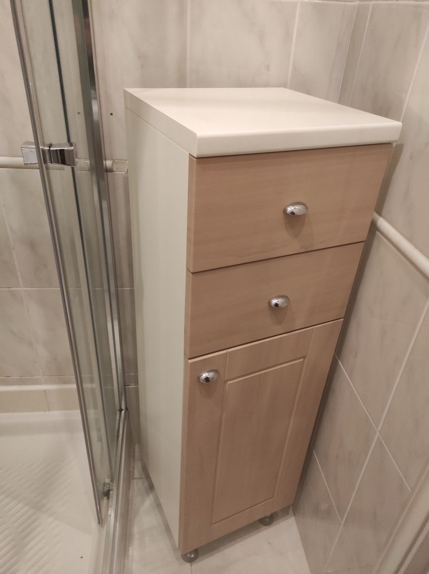 Armário IKEA Madeira e Branco