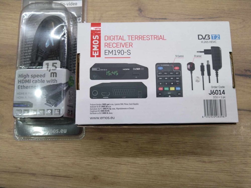 Dekoder DVB-T2 EMOS, kabel HDMI gratis!