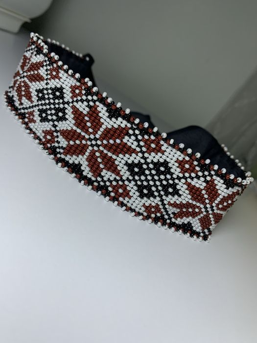 Чокер з бісеру ручної роботи