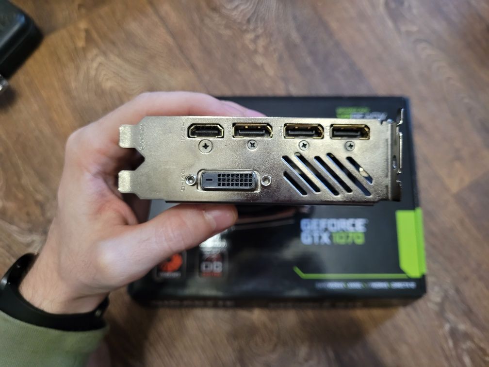 Відеокарта GTX 1070 8GB