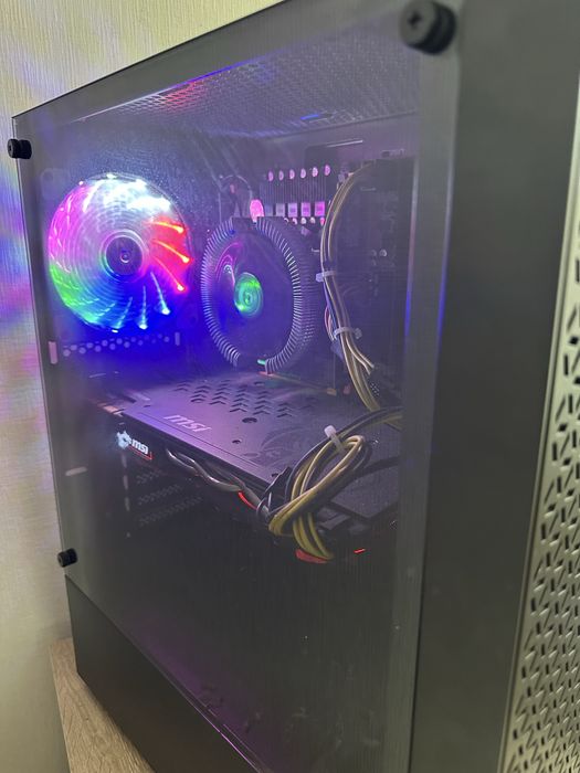 Компʼютер ПК зі всіми комплектуючими