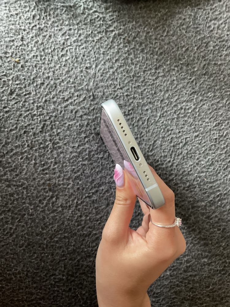 Iphone 15 stan bardzo dobry!!