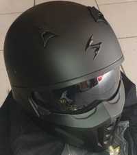 capacete Scorpion exa novo com etiquetas