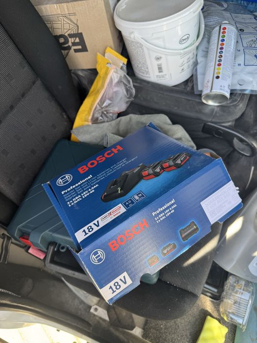 Новий BOSCH зарядний пристрій