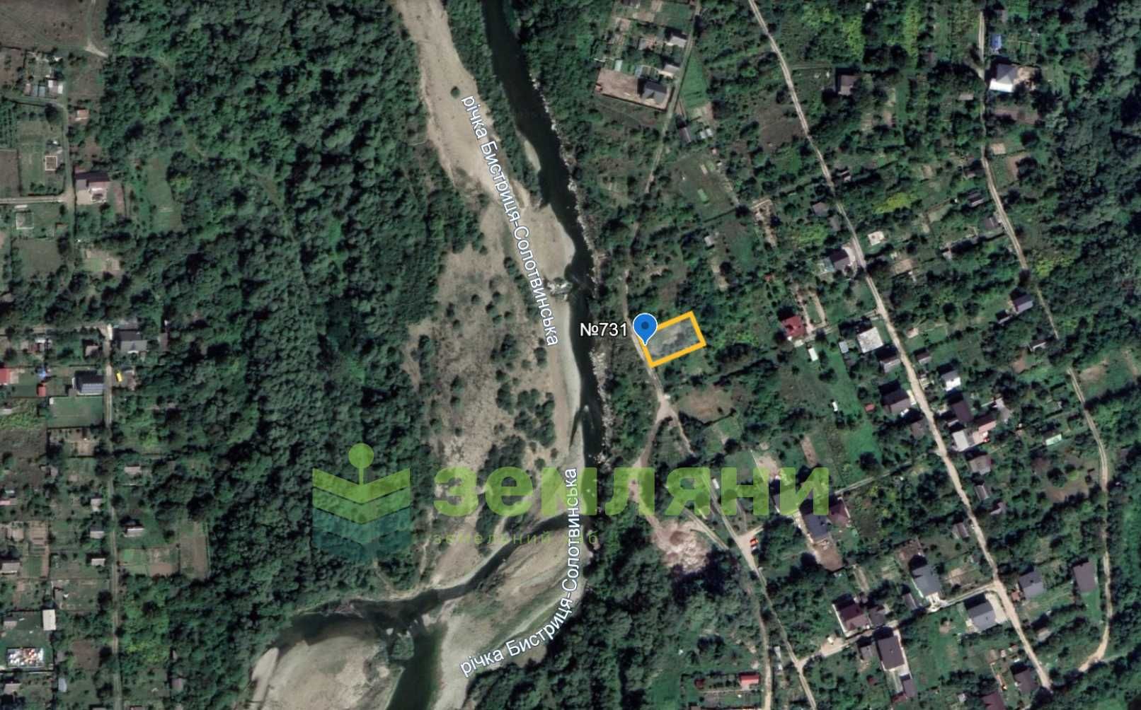 Відпочинковий будиночок біля річки і пагорбів у Вовчинцях