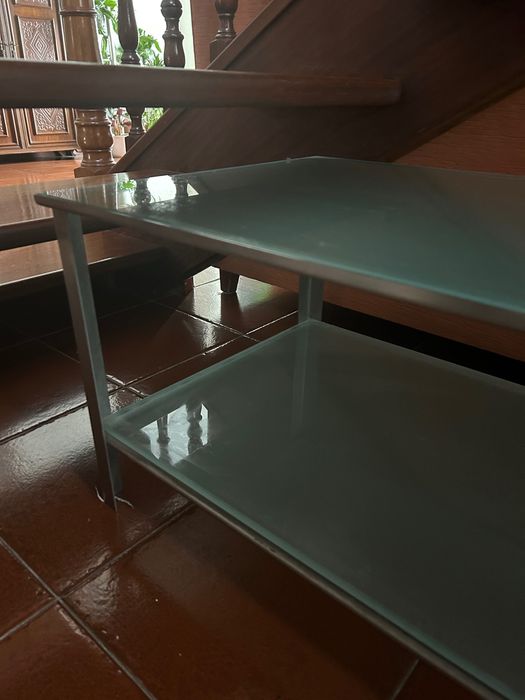 Mesa de centro em vidro