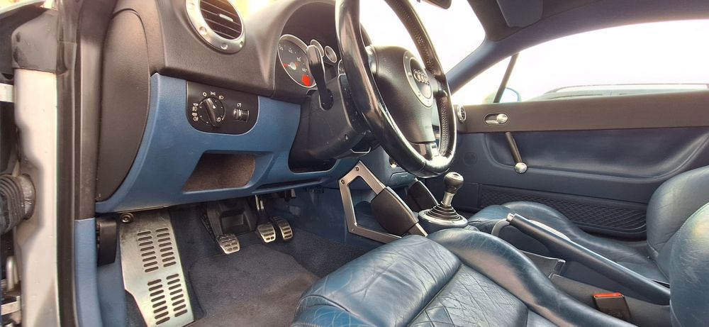 Audi tt QUATTRO 180cv