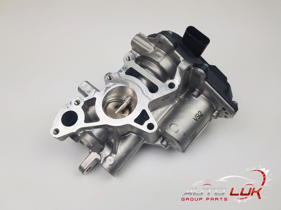 NOWY ORYGINALNY Zawór EGR Mercedes w213 E-klasa 2.0 CDI A6541400060