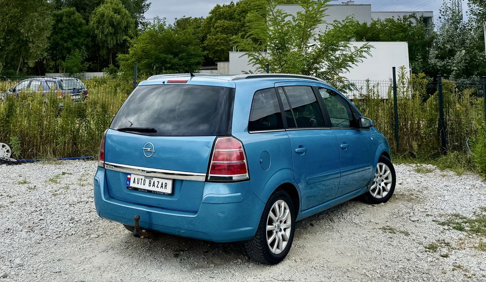 Opel Zafira 1.6 > LPG > 7-Osob > 2007 > Klima > Alufelgi > Hak