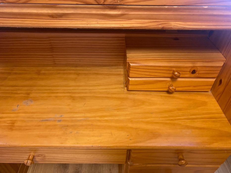 Biurko sekretarzyk drewniane