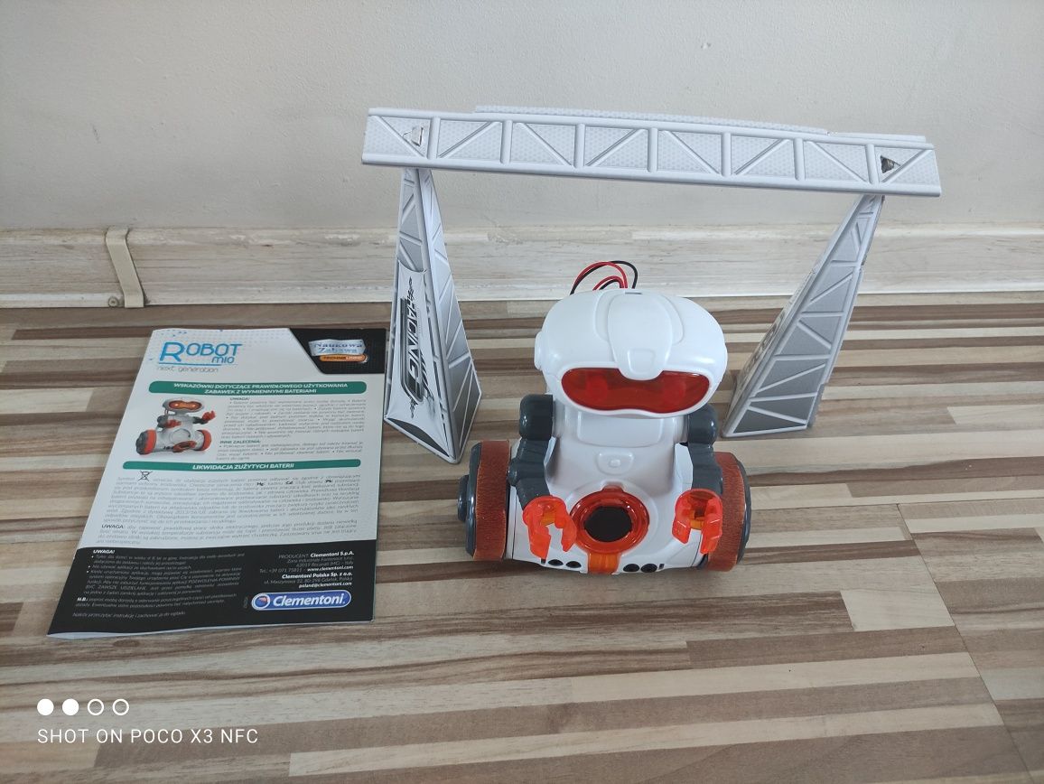 Robot Mio Next Generation. Komplet pudełko, instrukcja