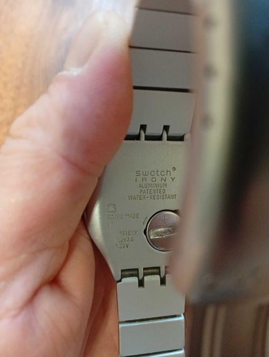 Zegarek damski Swatch irony aluminium.