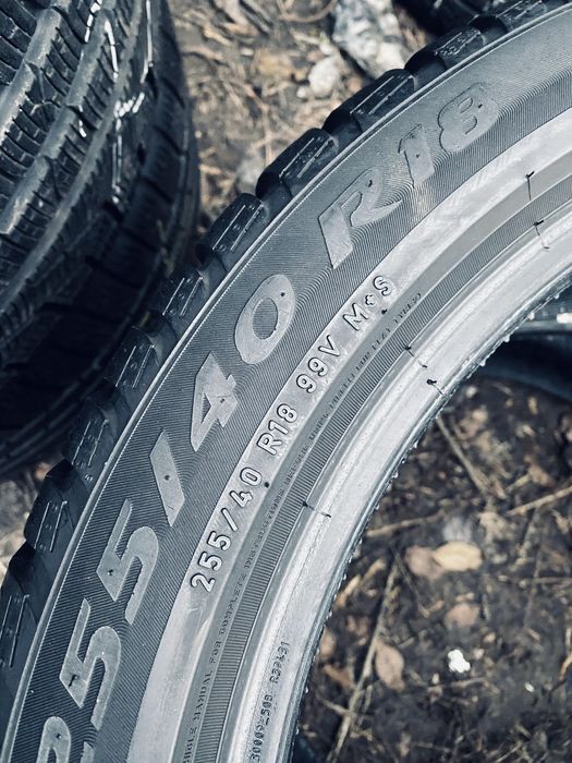 255 40 18 Pirelli Sottozero 3 RSC 90%