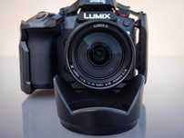 Conjunto Panasonic GH6 e objectiva 12-35 2.8 MkII c/ cage Smallrig