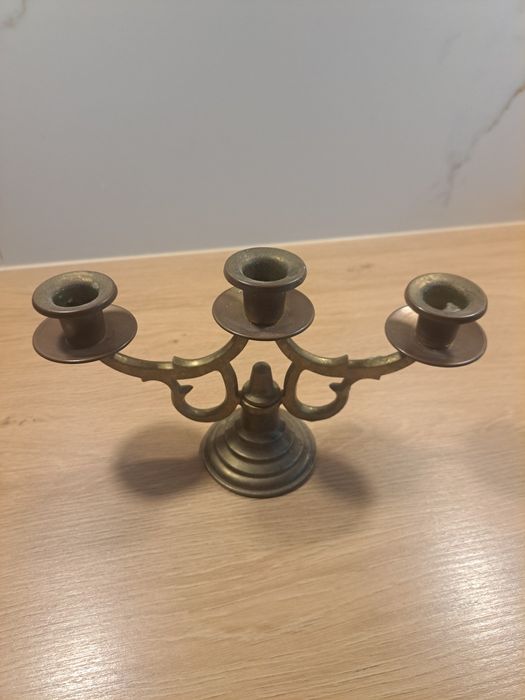 Świecznik trójramienny