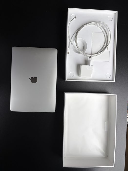 *ZADBANY* MacBook Air M1 512GB 8GB RAM 2021, 93% Baterii, 98 cykli