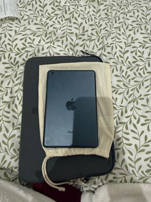 iPad mini A1432, em bom estado